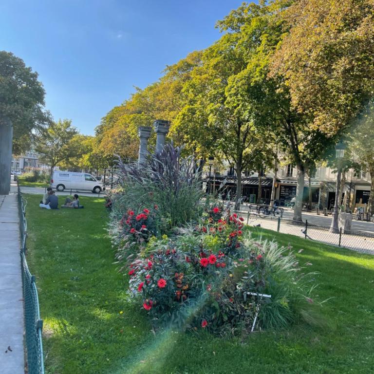 Appartement Paris 10 arr - Apartment - 24