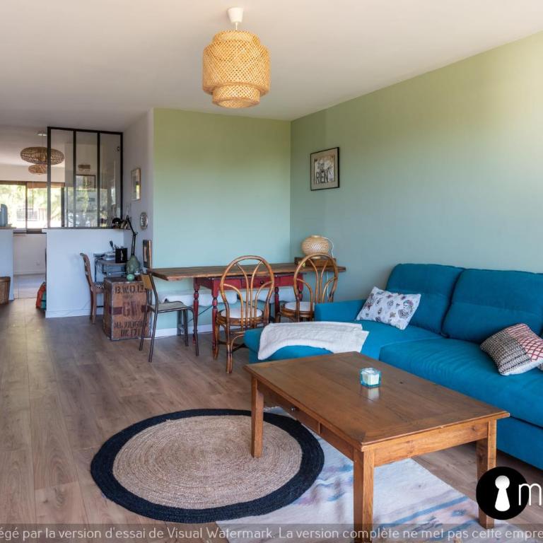 Air-conditioned apartment facing the port of Saint Laurent with 2 bedrooms - Appartement - 6