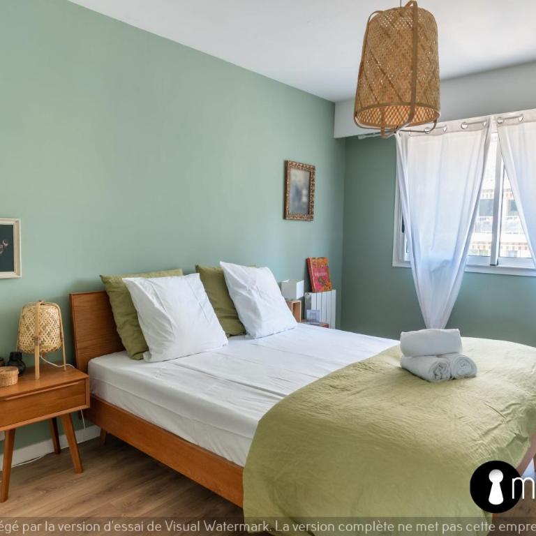 Air-conditioned apartment facing the port of Saint Laurent with 2 bedrooms - Appartement - 14