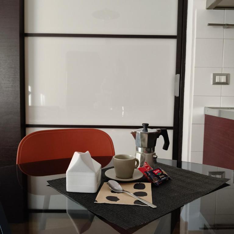 Fluère - Via Riva Reno - Appartamento con 2 Camere da Letto - 30