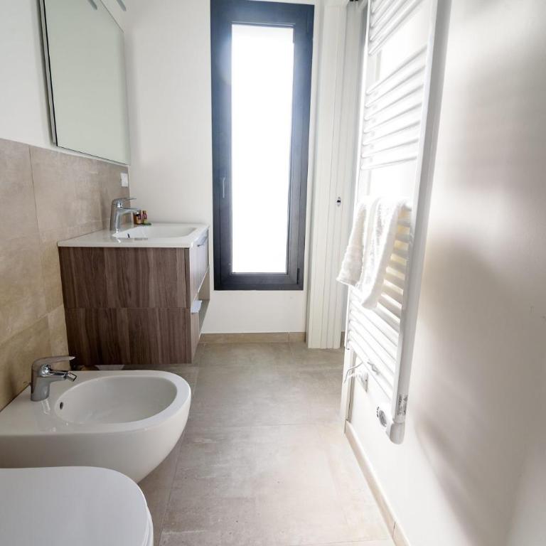 Agave Sanremo - Camera Matrimoniale/Doppia con Letti Singoli con Bagno Privato - 4