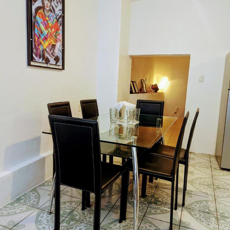 Casa Madrigal - Three-Bedroom House - 6