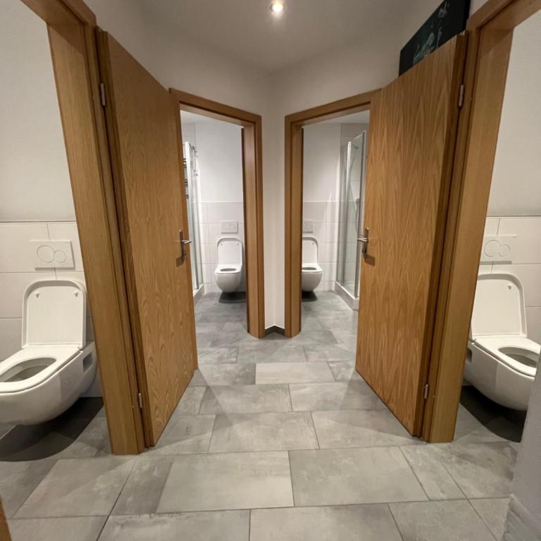KemptenCityHostPlus-Unterkunft Charme im Denkmal - Familienzimmer mit Gemeinschaftsbad - 14