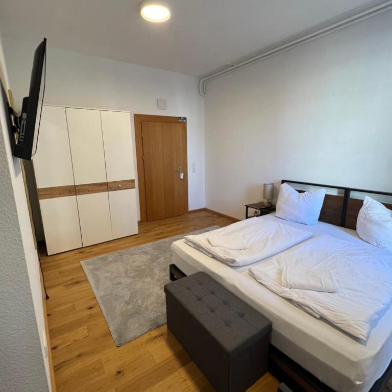 KemptenCityHostPlus-Unterkunft Charme im Denkmal - Doppelzimmer mit Gemeinschaftsbad - 12