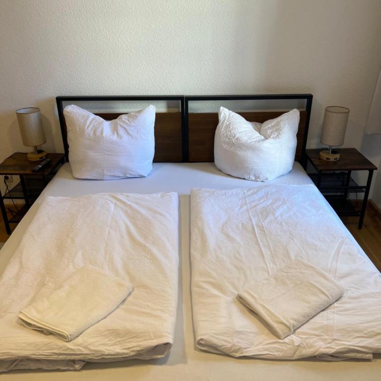 KemptenCityHostPlus-Unterkunft Charme im Denkmal - Doppelzimmer mit Gemeinschaftsbad - 11