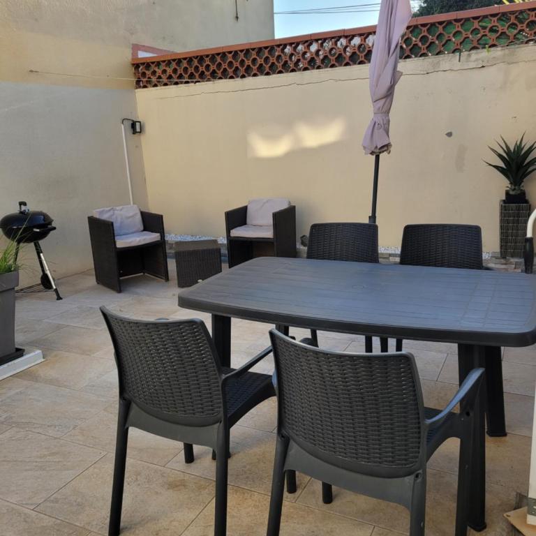 A 2 pas de la Mer - One-Bedroom Apartment - 7