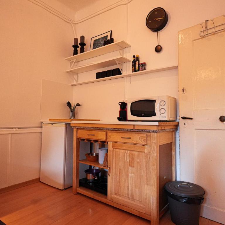 La Belle Etoile - Double or Twin Room with Bathroom - 9