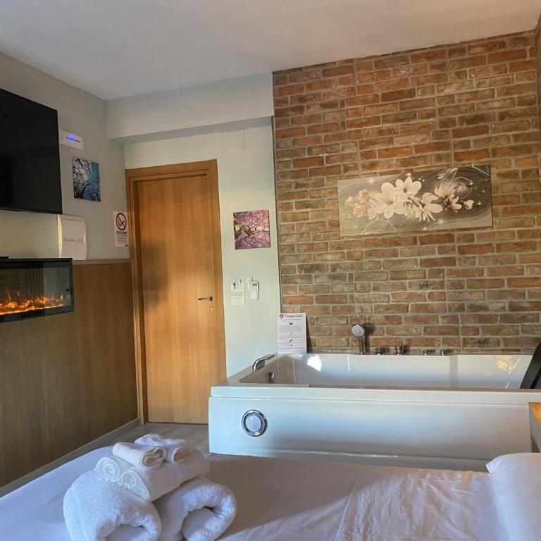 Perugia Suite - Suite con Vasca Idromassaggio - 7