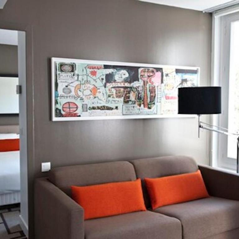 Disneyland Deluxe flat, outside pool, Climatisation, 1 min to Disney Parks - Deluxe Familiensuite - 1