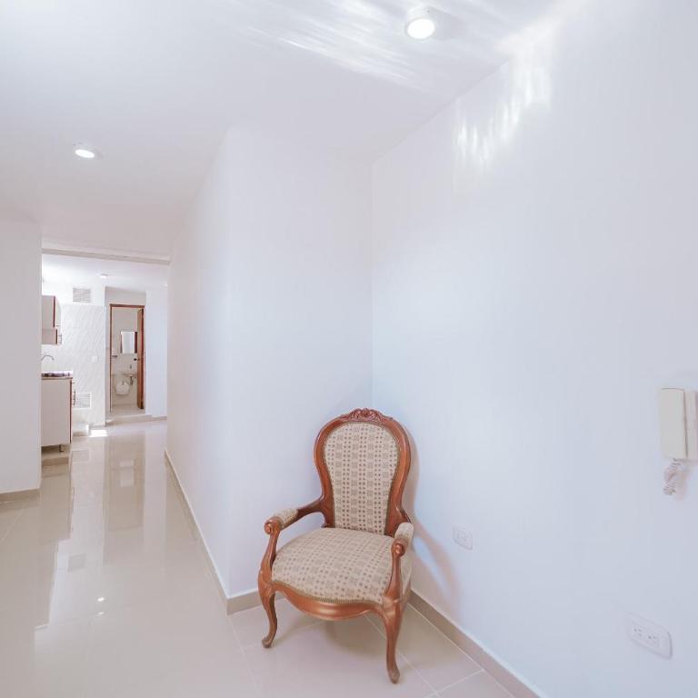 Espectaculares Apartamentos "cerca de todo" Neón Tolima - Apartamento Estudio - 1 cama doble - 28