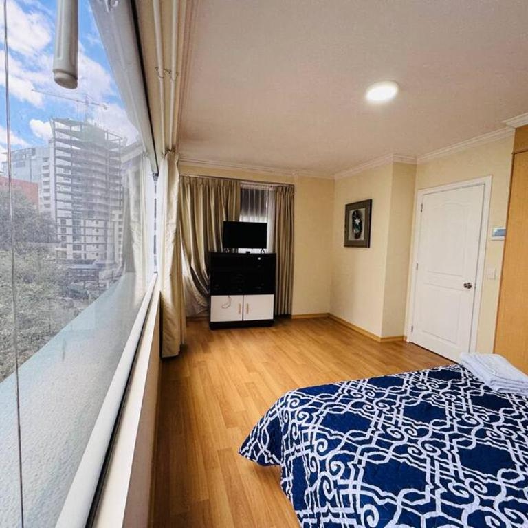 Departamento, con vista, para 2 personas, wifi, parqueadero gratis cubierto, full equipado, lavadora, secadora, cerca de el Parque La Carolina - Apartamento de 1 dormitorio - 11