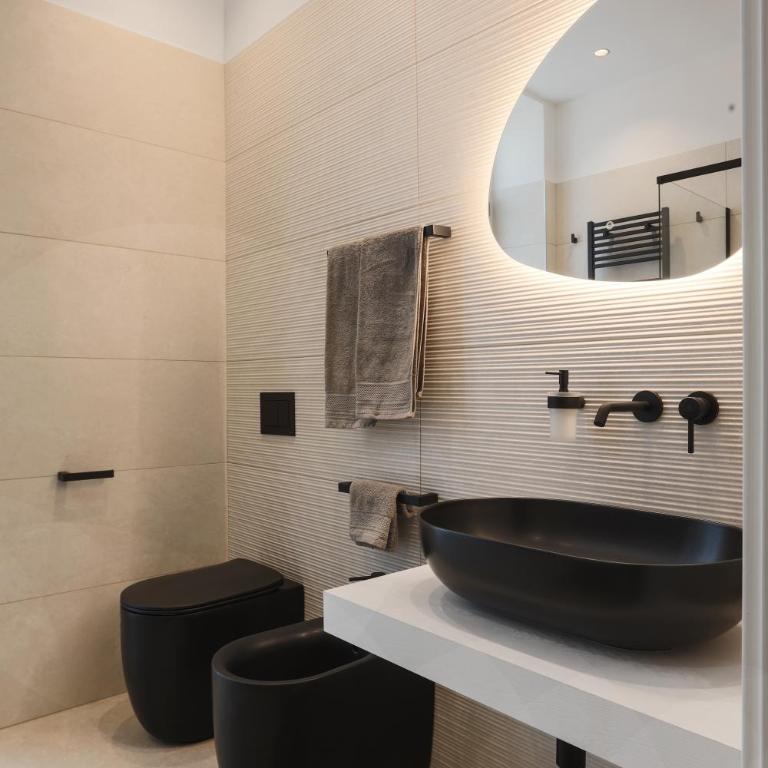 Gioberti's Apartment - 100 sqm - 2 Bedrooms and Free Private Parking in the Center - Appartamento con 2 Camere da Letto e Balcone - 28