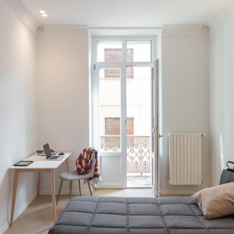 Gioberti's Apartment - 100 sqm - 2 Bedrooms and Free Private Parking in the Center - Appartamento con 2 Camere da Letto e Balcone - 27