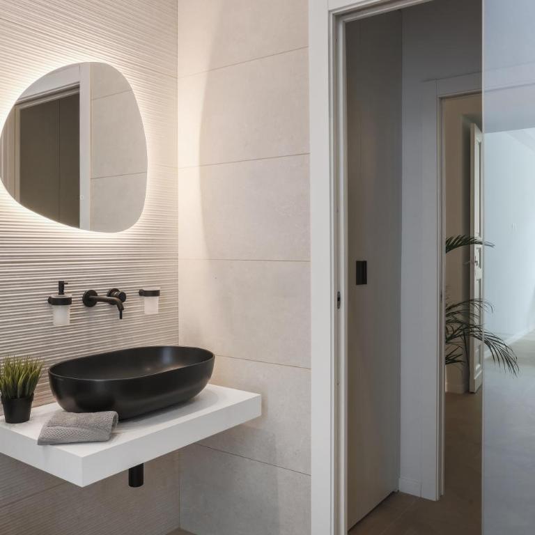 Gioberti's Apartment - 100 sqm - 2 Bedrooms and Free Private Parking in the Center - Appartamento con 2 Camere da Letto e Balcone - 4