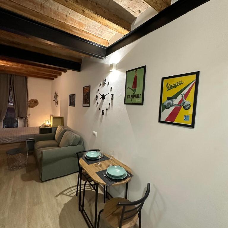 Stay Happy - Deluxe Room - 3