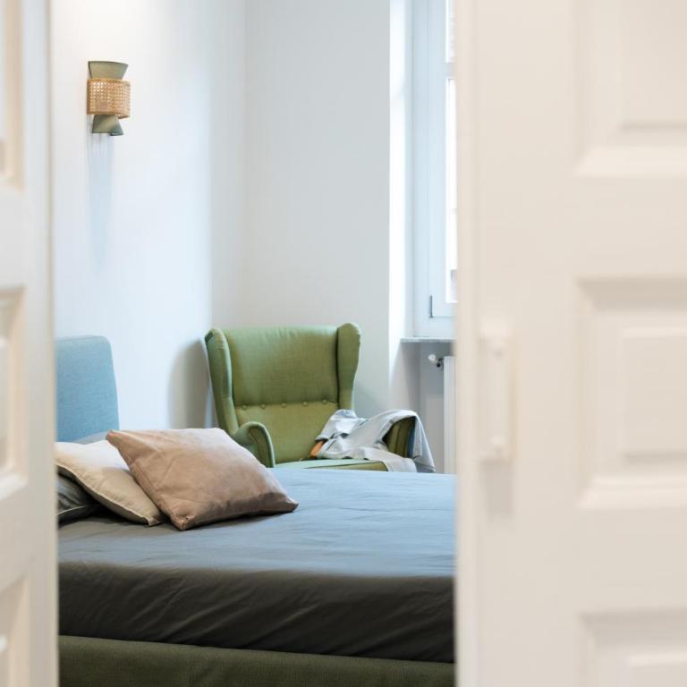 Gioberti's Apartment - 100 sqm - 2 Bedrooms and Free Private Parking in the Center - Appartamento con 2 Camere da Letto e Balcone - 64