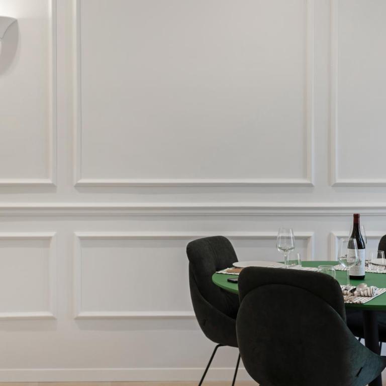 Gioberti's Apartment - 100 sqm - 2 Bedrooms and Free Private Parking in the Center - Appartamento con 2 Camere da Letto e Balcone - 66