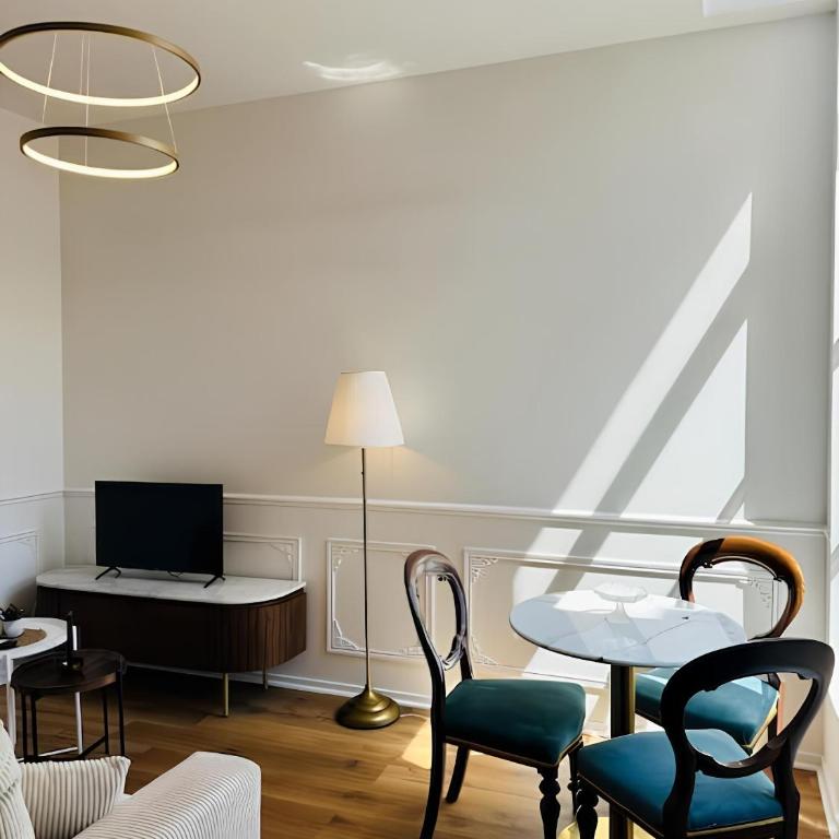 Sainte Croix T2 Style Haussmannien Lumineux, Proche Centre Ville - Linge & Ménage Inclus - Appartamento con 1 Camera da Letto - 2