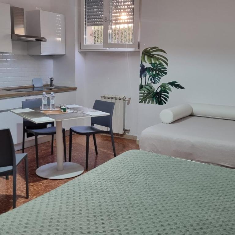 BAM BAM TIBURTINA Guesthouse - Quadruple Room with Bathroom - 26