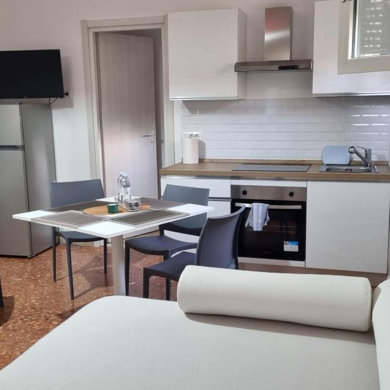 BAM BAM TIBURTINA Guesthouse - Quadruple Room with Bathroom - 17