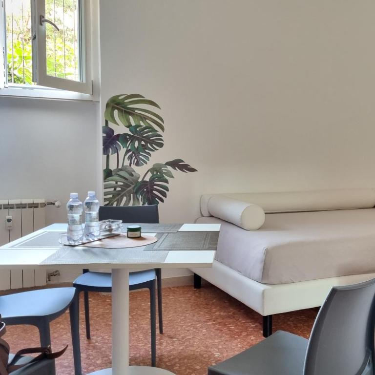 BAM BAM TIBURTINA Guesthouse - Quadruple Room with Bathroom - 25