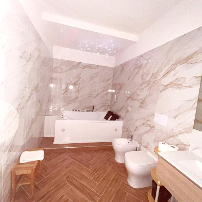 Le Suite del Lungomare - Junior Suite with Private Pool - 2