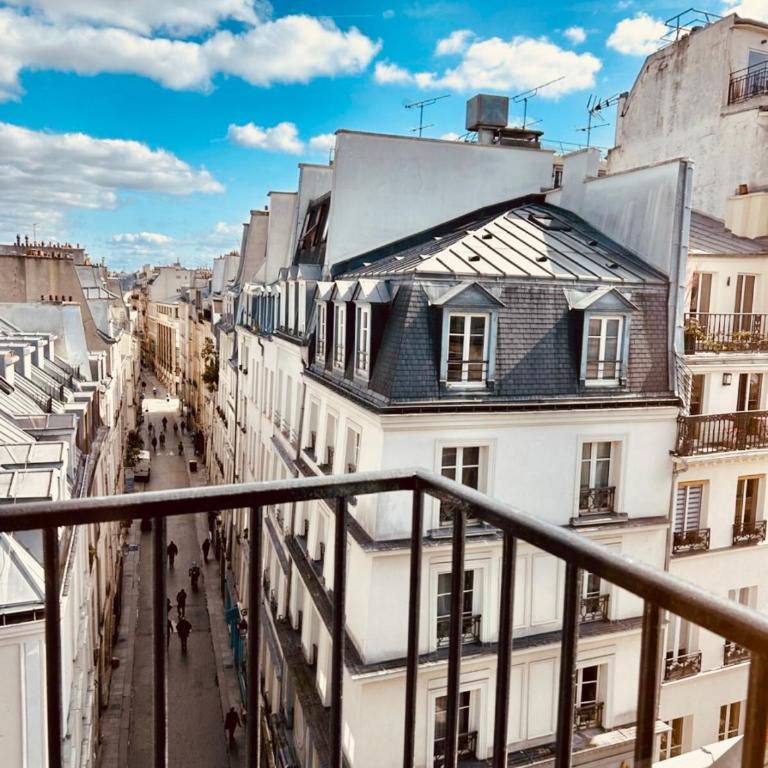 Paris Montorgueil - Three-Bedroom Apartment - 6