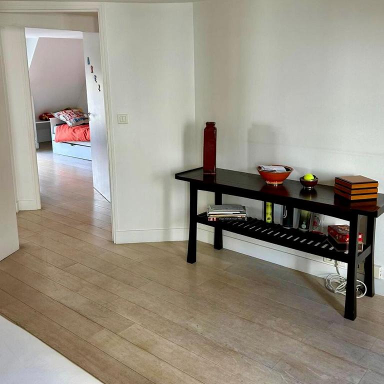 Paris Montorgueil - Three-Bedroom Apartment - 10