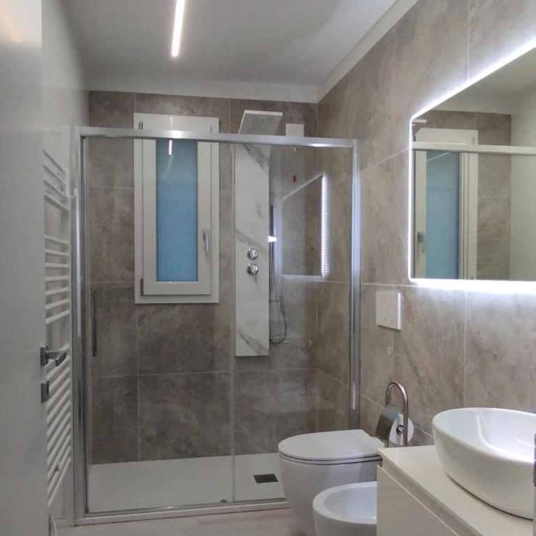 CRYSTAL Apartments DELUXE - Appartamento con 2 Camere da Letto e Terrazza - 3