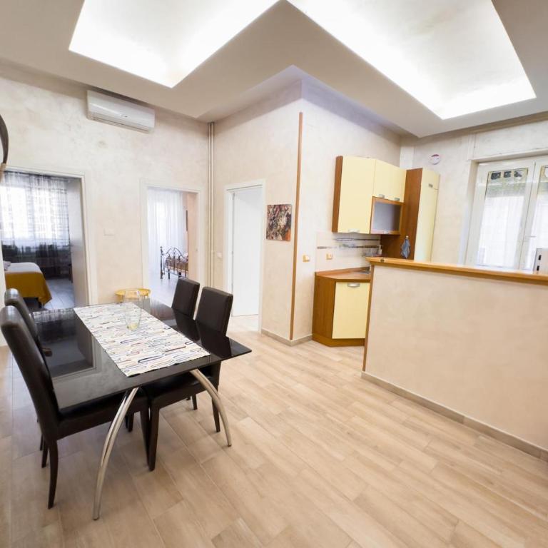 Lollo House - Two-Bedroom Apartment - 1