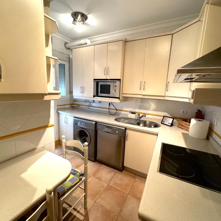 Apartamento en CORAZÓN de CÓRDOBA con PARKING OPCIONAL - Apartamento de 2 dormitorios - 3