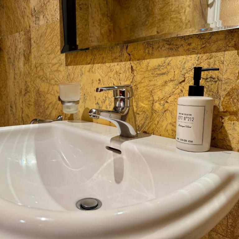 Apartamento en CORAZÓN de CÓRDOBA con PARKING OPCIONAL - Apartamento de 2 dormitorios - 18