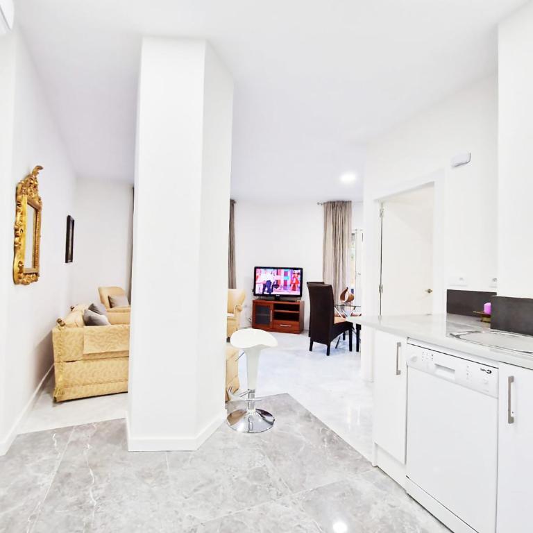Alojamientos Fenix - Two-Bedroom Apartment - 18