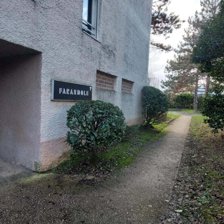 grand logement avec parking gratuit proche de la cité de l'espace - Appartamento con 2 Camere da Letto - 6