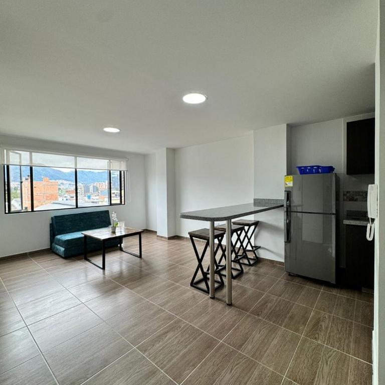 HostelFC JVargas - Apartamento de 2 dormitorios con balcón - 6