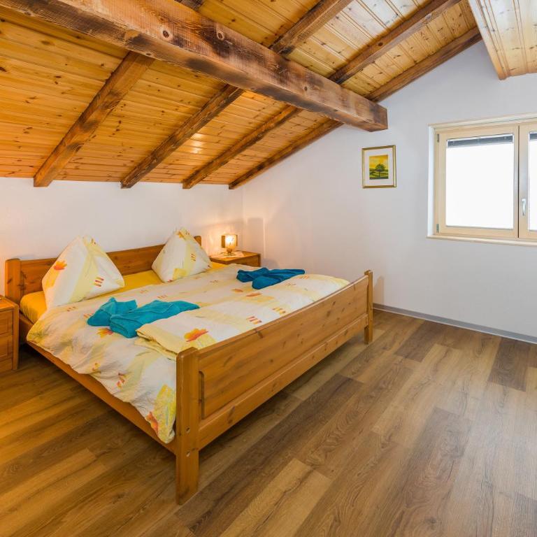 Touring Galerie - Apartamento de 2 dormitorios con balcón - 2