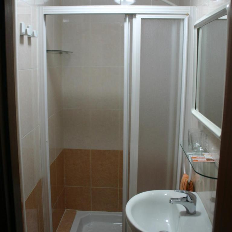 Pension el Portillo - Habitación Doble Económica - 2 camas - 2