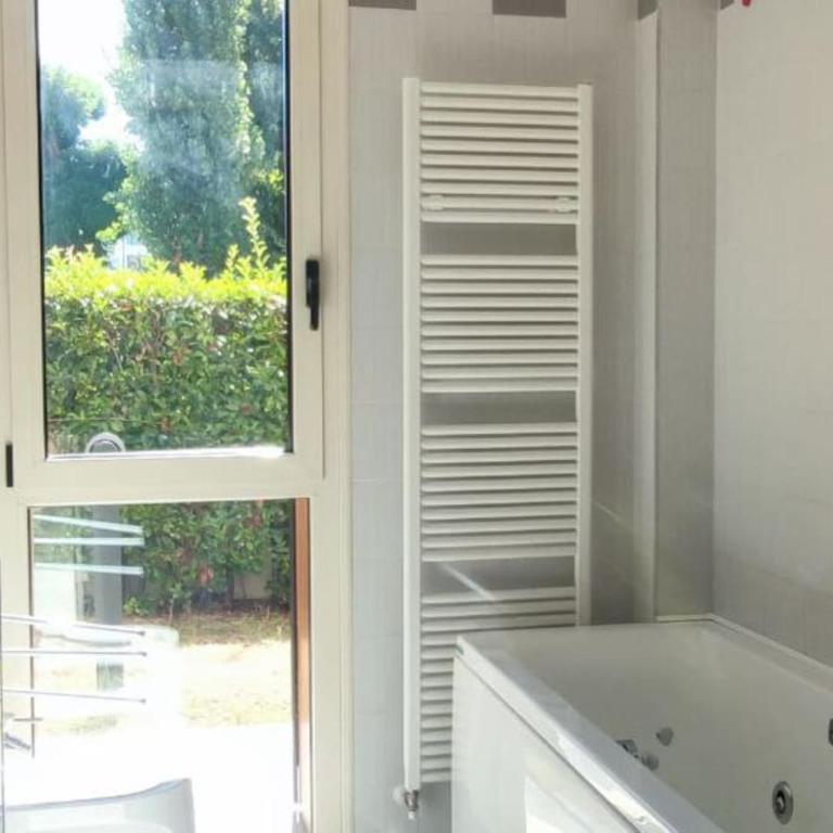 GLAMOUR HOUSE, Comoda a tutti i servizi - Appartamento con 1 Camera da Letto - 40