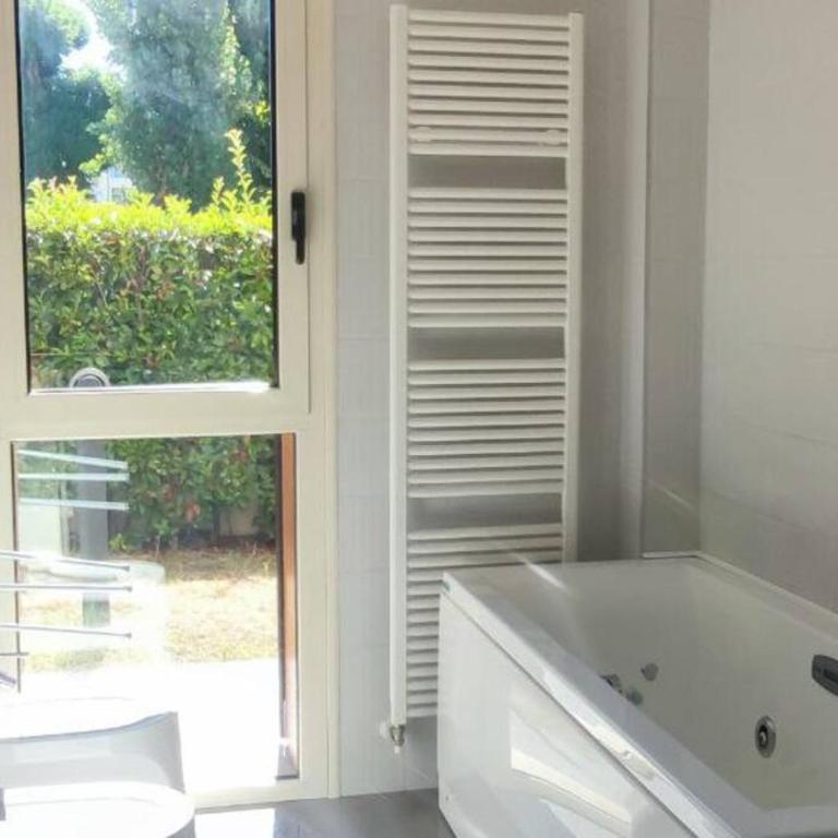 GLAMOUR HOUSE, Comoda a tutti i servizi - Appartamento con 1 Camera da Letto - 56