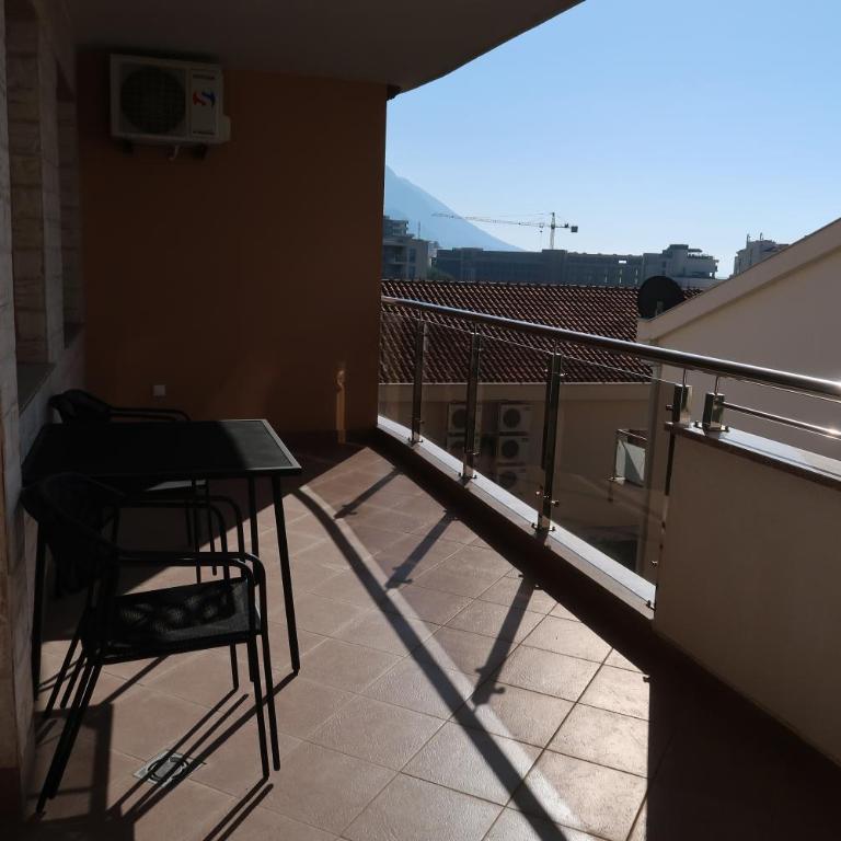 Apartmani LUX Becici - One-Bedroom Apartment - 3