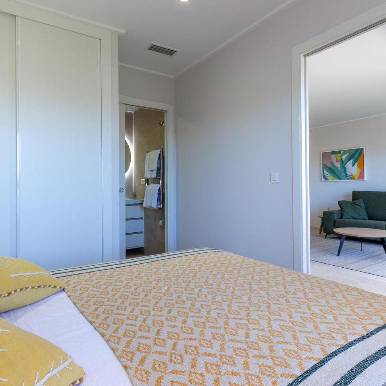 Beautiful Apartment In Pilar De La Horadada - Three-Bedroom Apartment - 12