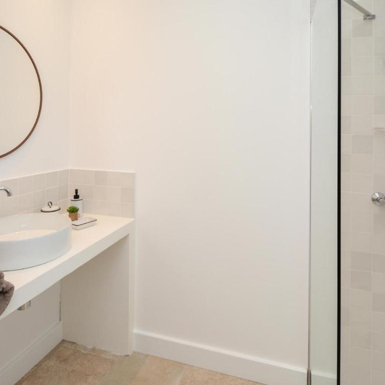 Amazing Home In Serignan - Maison de Vacances 2 Chambres - 13