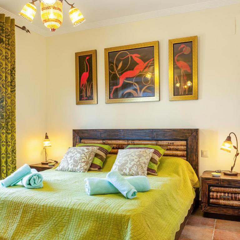 Stunning Apartment In Ayamonte With Swimming Pool - Three-Bedroom Apartment - 6