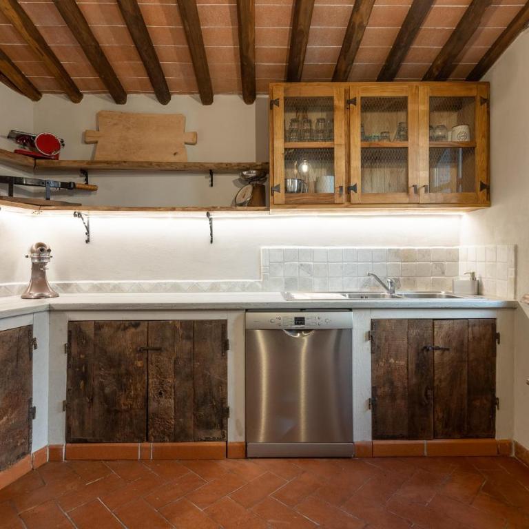 Accogliente Casa A Capannori Con Cucina - Casa Vacanze con 4 Camere da Letto - 14