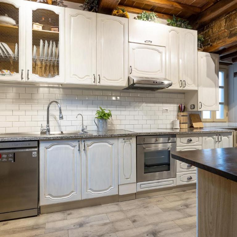 Accogliente Casa A Capannori Con Cucina - Casa Vacanze con 4 Camere da Letto - 15