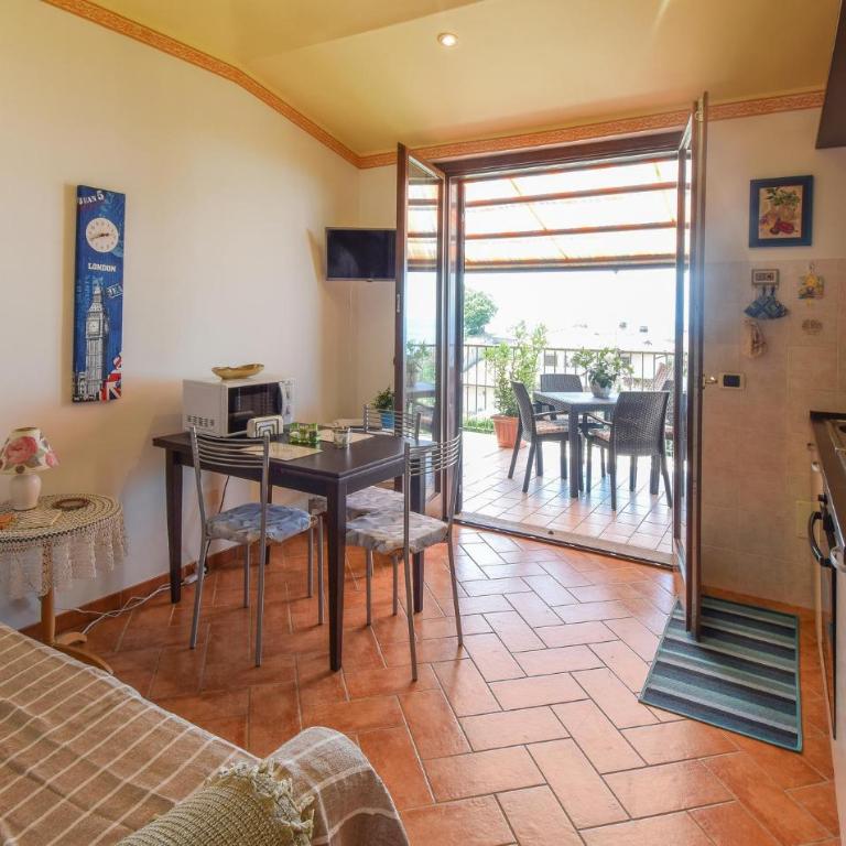 1 Bedroom Gorgeous Apartment In Montefiascone - Appartamento con 1 Camera da Letto - 1