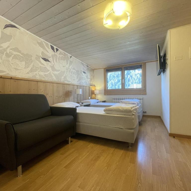 010 Trilocale Quadrifoglio, Pinzolo - Appartamento con 2 Camere da Letto e Balcone - 16