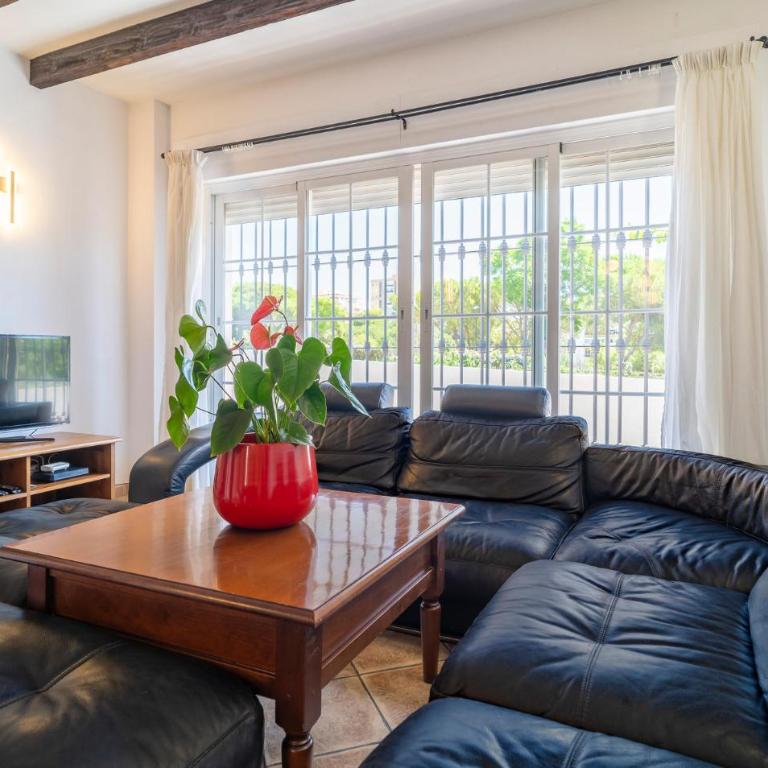 Stunning Home In Marbella With Wifi - Casa Vacacional de 3 dormitorios - 1