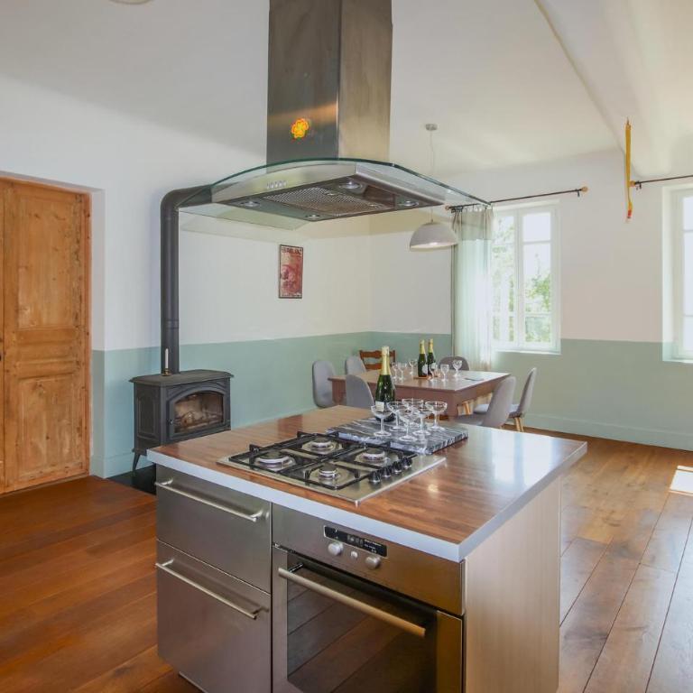 Beautiful Home In Die - Maison de Vacances 4 Chambres - 17