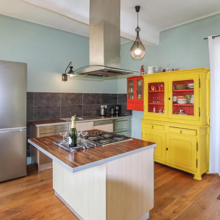Beautiful Home In Die - Maison de Vacances 4 Chambres - 6